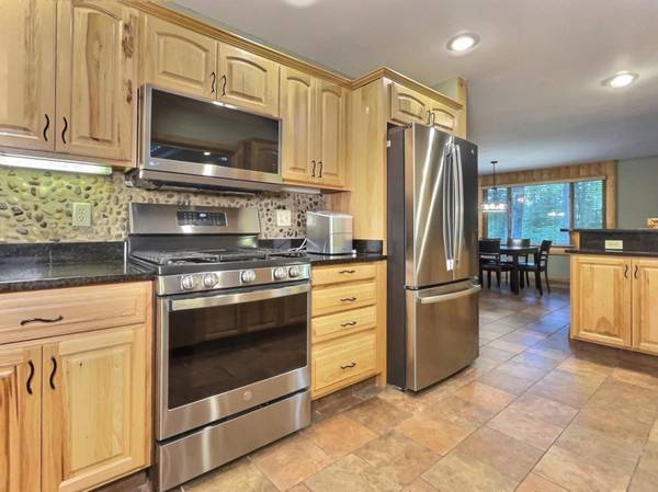 3141W CUT OFF RD, Mercer, WI 54557