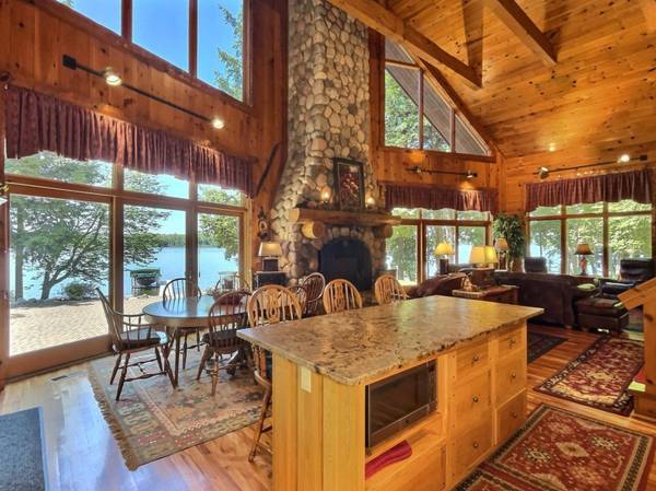 23196 BLACK BEAR RD, Watersmeet, MI 49969