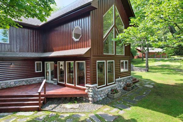 19055 FISH HAWK LK RD, Watersmeet, MI 49969