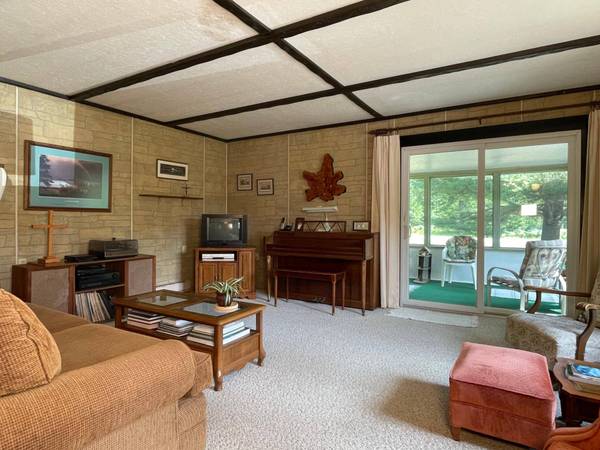 N1923 DUCK LAKE RD E, Watersmeet, MI 49969