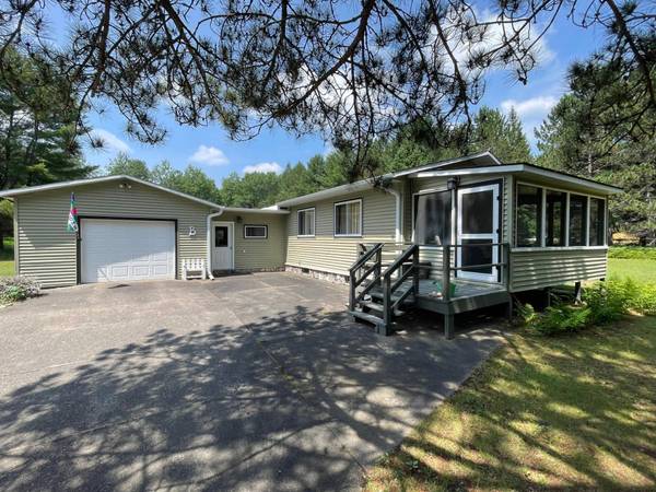 N1923 DUCK LAKE RD E, Watersmeet, MI 49969