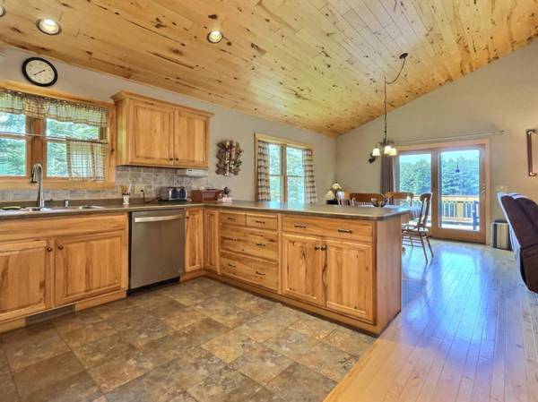 N4269 CISCO LAKE RD W, Watersmeet, MI 49969