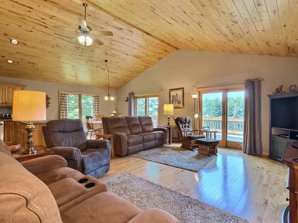 N4269 CISCO LAKE RD W, Watersmeet, MI 49969