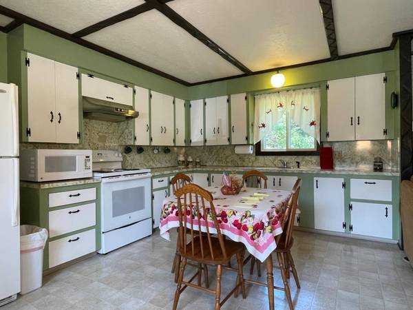 N1923 DUCK LAKE RD E, Watersmeet, MI 49969