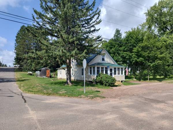 N4653 2ND ST, Watersmeet, MI 49969