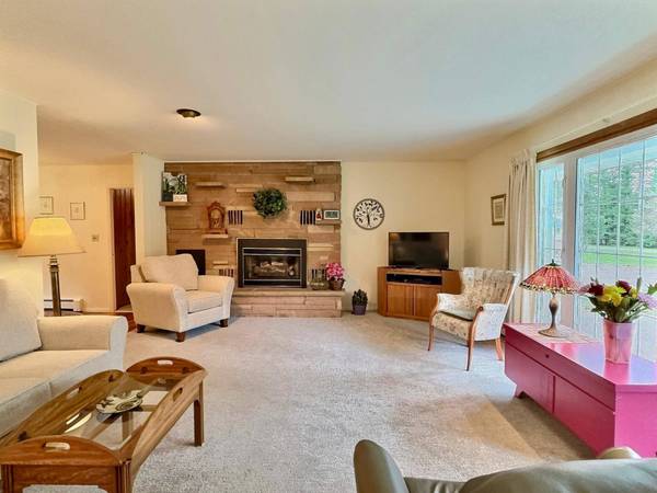 1028 LINDSTROM LN, St Germain, WI 54558
