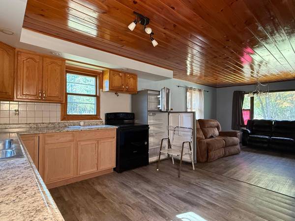 1348 CAPICH DR, Eagle River, WI 54521