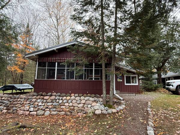 7066 OSBORNE LN #Unit 4, Land O Lakes, WI 54540