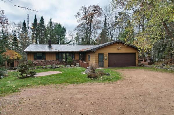 1517 WHITE HORSE LN, St Germain, WI 54558