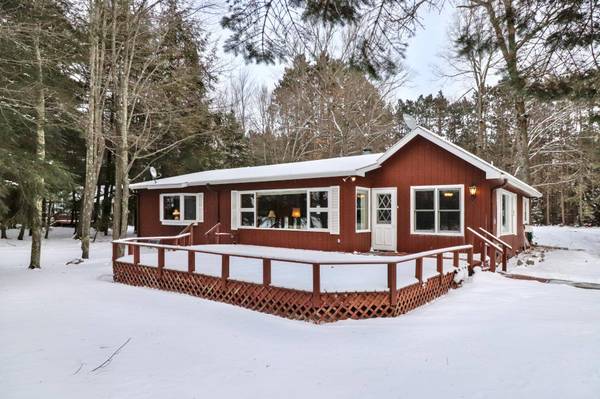 6381 BIG LAKE LOOP RD E, Three Lakes, WI 54562