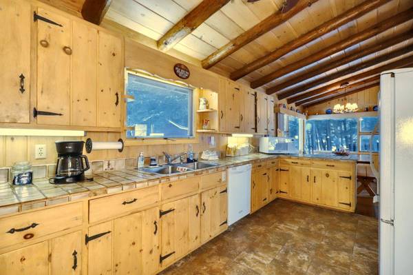 6375 BIG LAKE LOOP RD E, Three Lakes, WI 54562