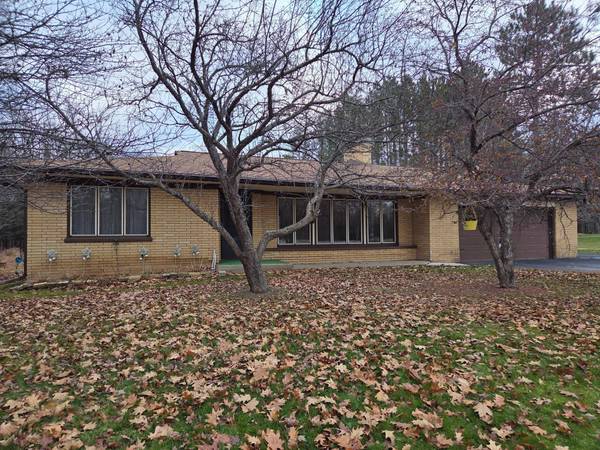 4280 HWY 2, Iron River, MI 49935