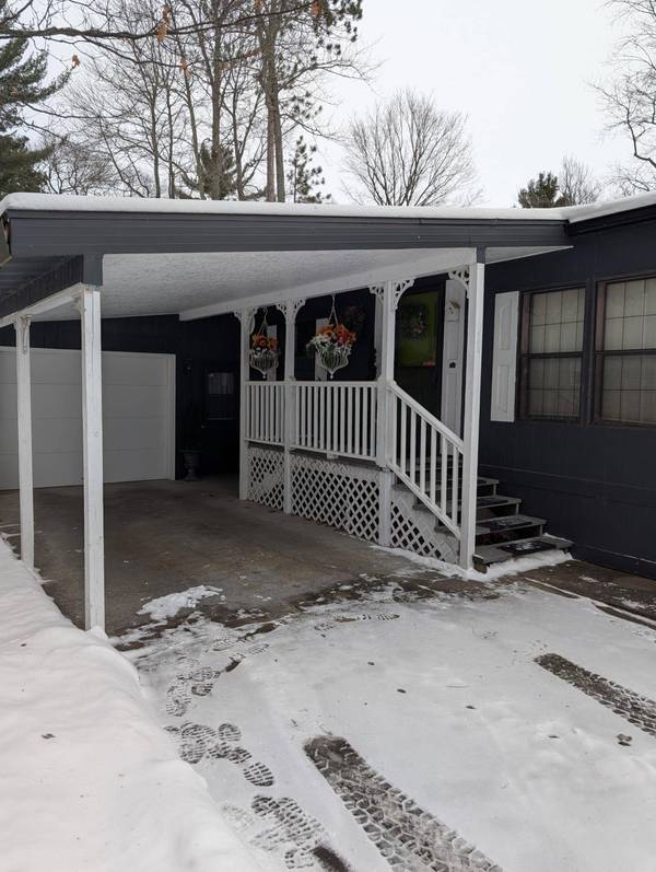 4252 SPRUCE LN, Eagle River, WI 54521