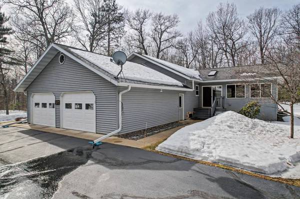 669 SPRINGVIEW DR, Eagle River, WI 54521