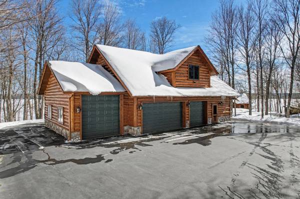 867 EAGLES NEST, Phelps, WI 54554