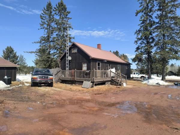 27923 BRANCH RD E, MI 49948