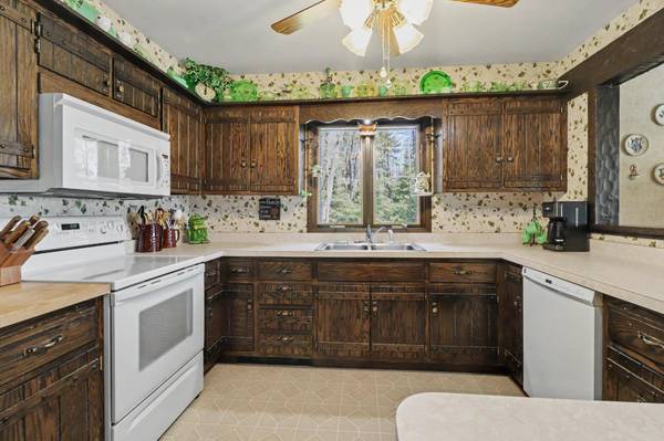5584 BROMAN LN, Phelps, WI 54554