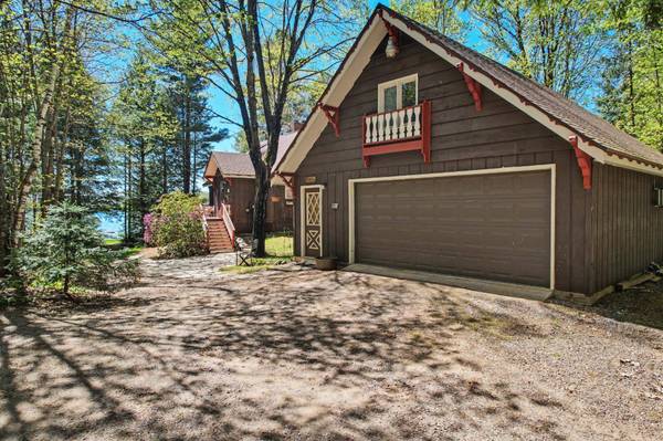 10851 NATURE TRAIL LN, Three Lakes, WI 54562