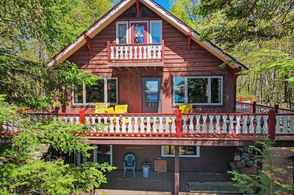 10851 NATURE TRAIL LN, Three Lakes, WI 54562