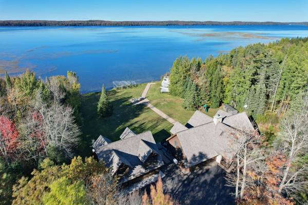 2952 KERR LN, Phelps, WI 54554