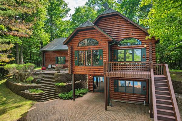 3287 KNOTTY PINE TR, Eagle River, WI 54521