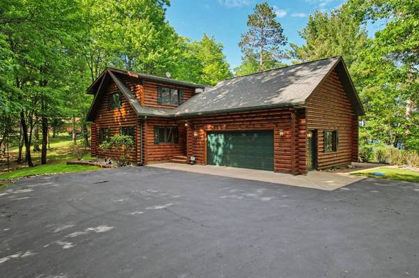 3287 KNOTTY PINE TR, Eagle River, WI 54521
