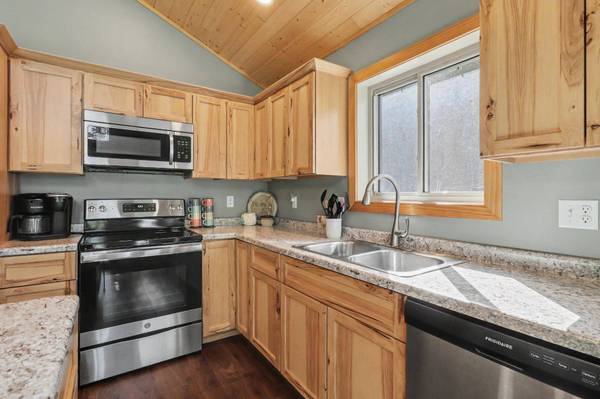 4820 CENTER DR, Hurley, WI 54534
