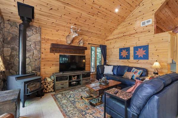 7586 PALMER LAKE RD, Land O Lakes, WI 54540