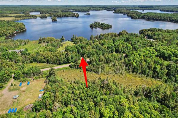 7586 PALMER LAKE RD, Land O Lakes, WI 54540