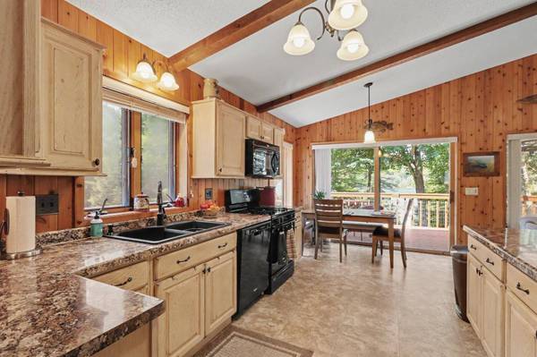 2775 STAR RD S, Eagle River, WI 54521