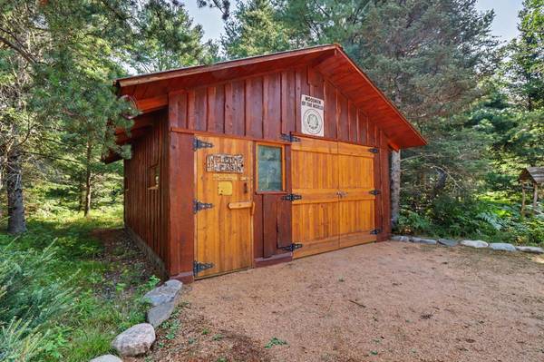 6386 SPRUCE MEADOWS LN, Land O Lakes, WI 54540