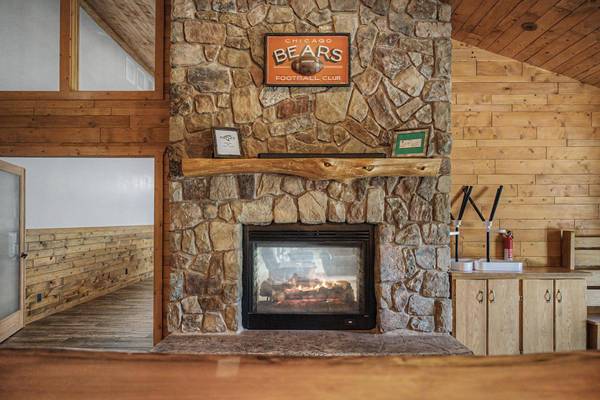 2624 HOLIDAY LODGE LN, Phelps, WI 54554