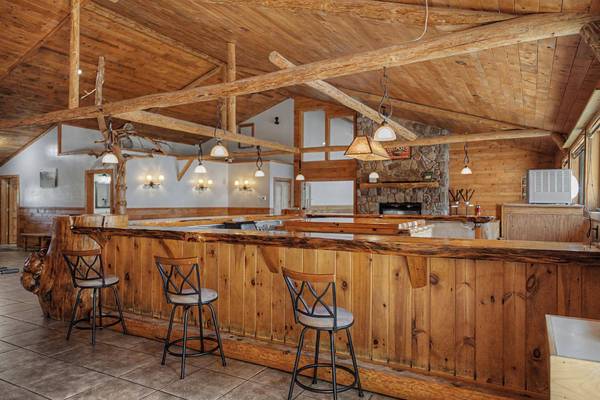 2624 HOLIDAY LODGE LN, Phelps, WI 54554