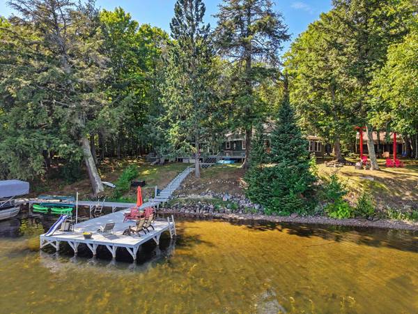 3018 DUCK LAKE RD W