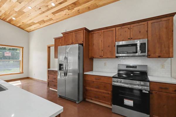 209 SHERBURN ST W, Eagle River, WI 54521