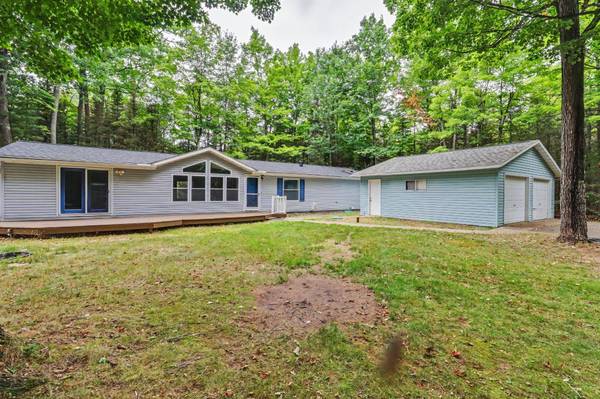 1669 APACHE TRL, St Germain, WI 54558