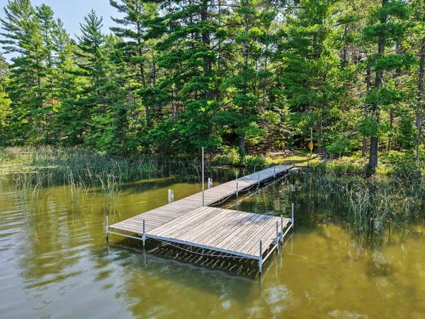 2775 STAR RD S, Eagle River, WI 54521