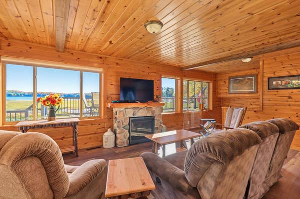 6920 HELEN CREEK RD, Land O Lakes, WI 54540