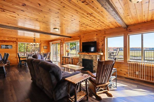 6920 HELEN CREEK RD, Land O Lakes, WI 54540