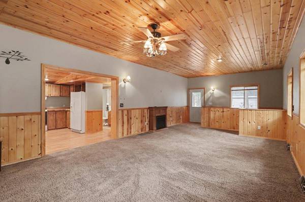 8138 E RAINBOW DR, St Germain, WI 54558