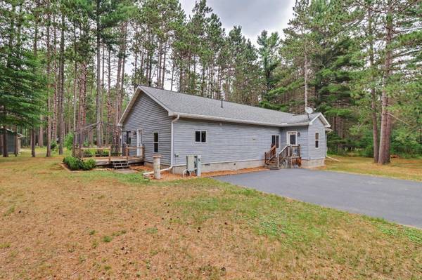 8138 E RAINBOW DR, St Germain, WI 54558