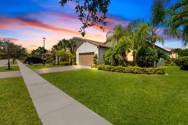 2891 Bellarosa CIR, Royal Palm Beach, FL 33411