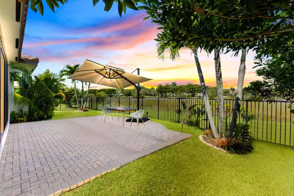 2891 Bellarosa CIR, Royal Palm Beach, FL 33411