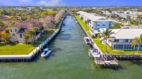 1135 Lake Shore DR #206, Lake Park, FL 33403