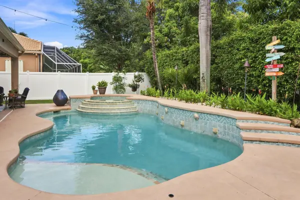 2478 WESTMONT LN, Royal Palm Beach, FL 33411