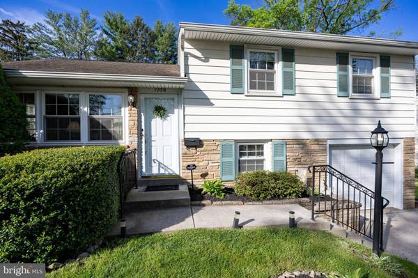 1259 TYLER AVE, Phoenixville, PA 19460