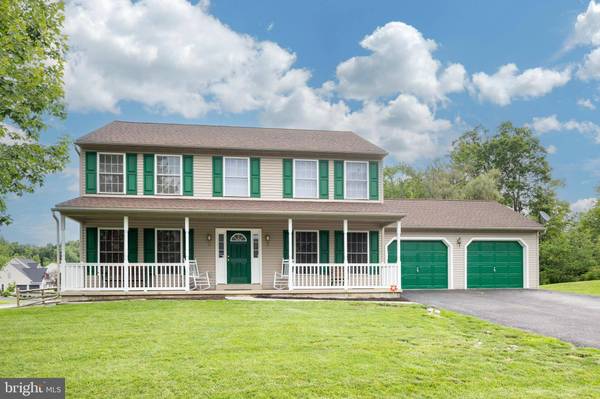 101 BERKSHIRE DR, Douglassville, PA 19518