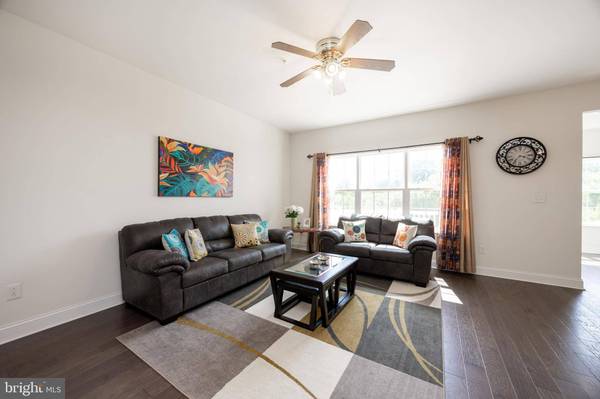 121 GOLDEN VALE DR, Royersford, PA 19468