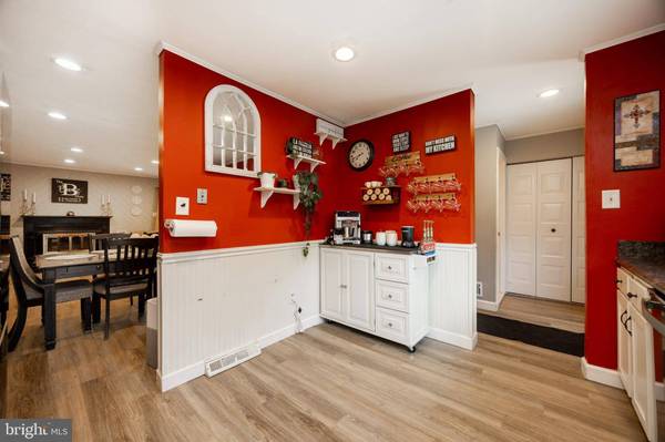 130 LARCHWOOD CT, Collegeville, PA 19426