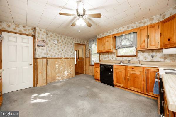 4 BORATEN RD, Royersford, PA 19468